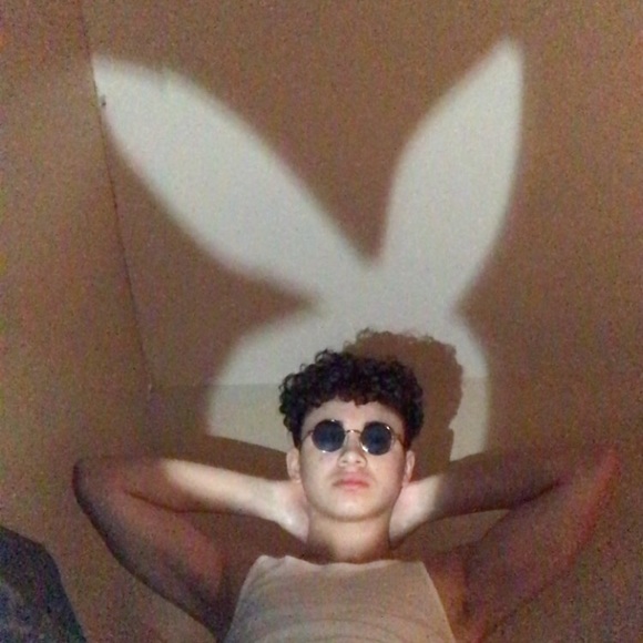 Meet your Posher, Chris - Picture 1 of 1